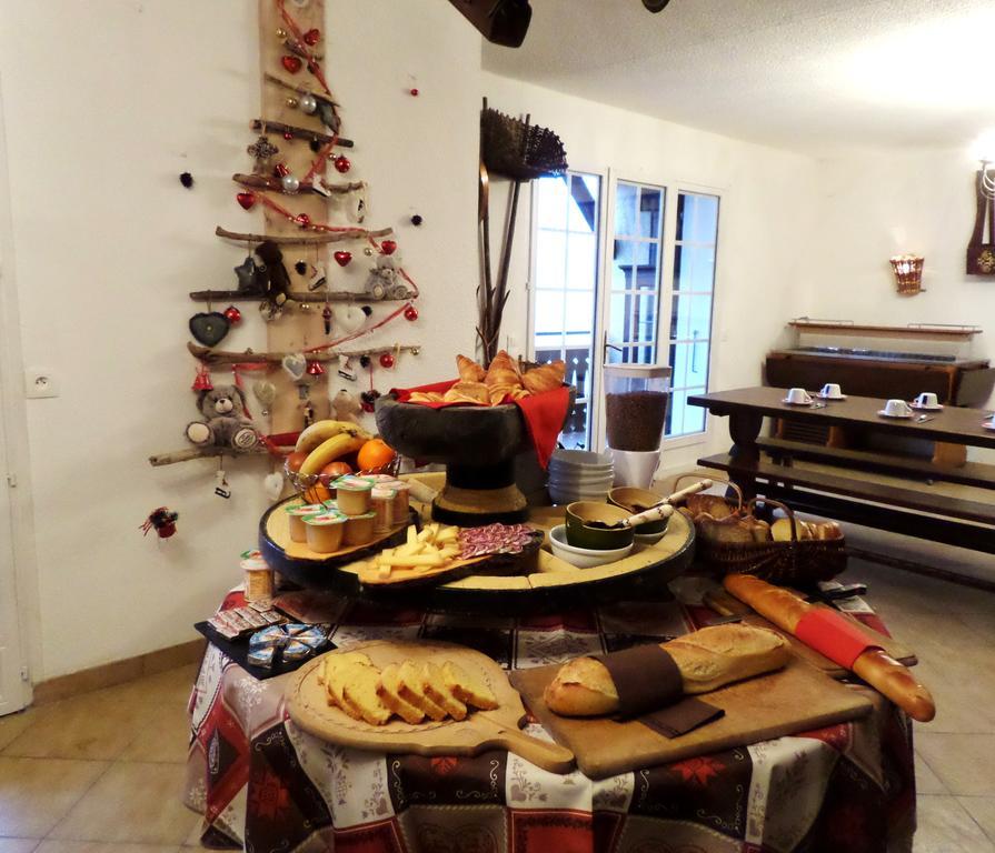 Auberge Du Fraizier Thônes Buitenkant foto