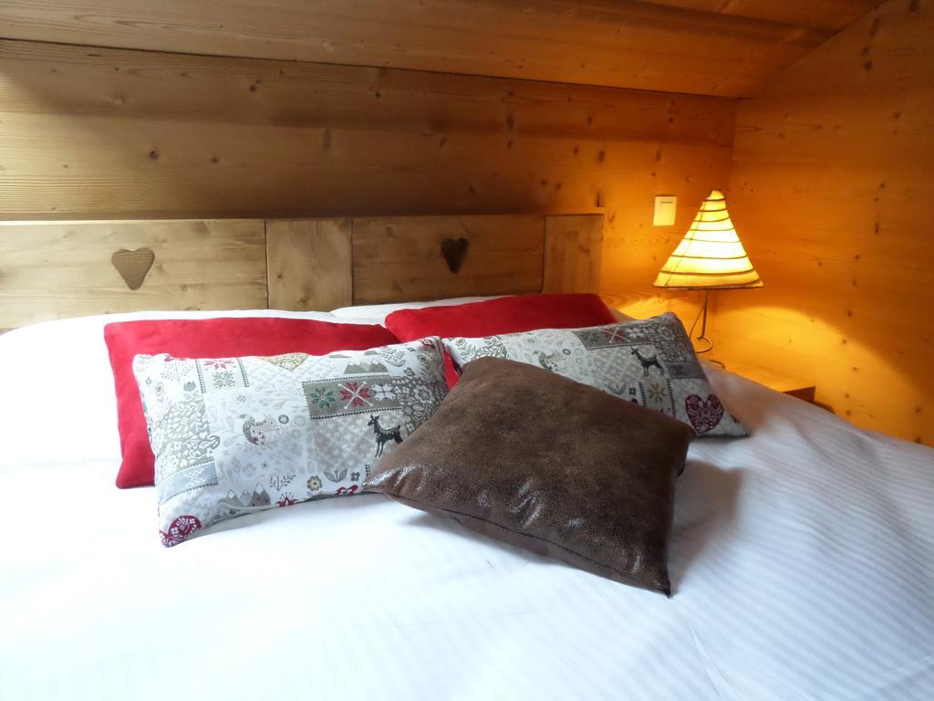 Auberge Du Fraizier Thônes Kamer foto