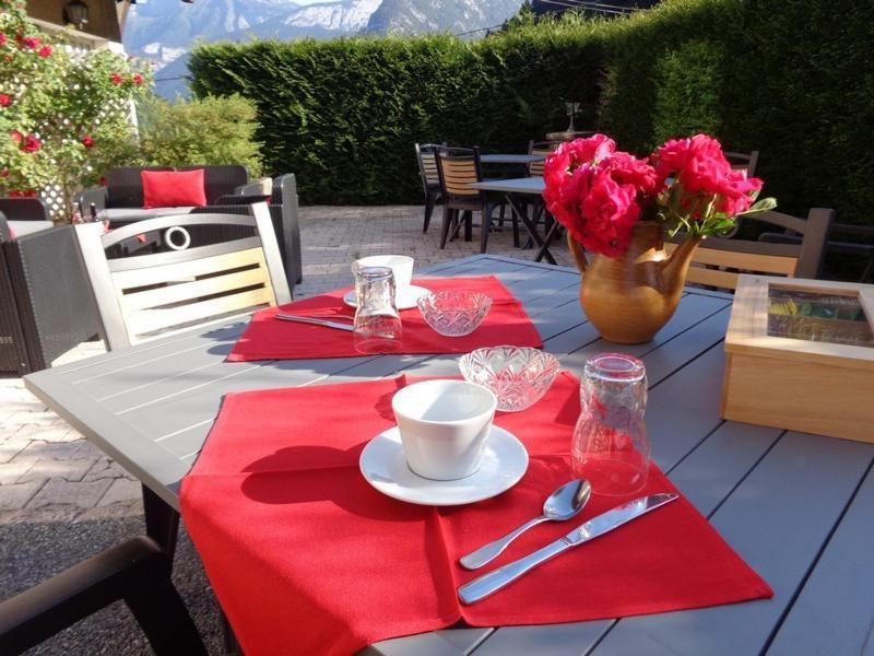 Auberge Du Fraizier Thônes Buitenkant foto